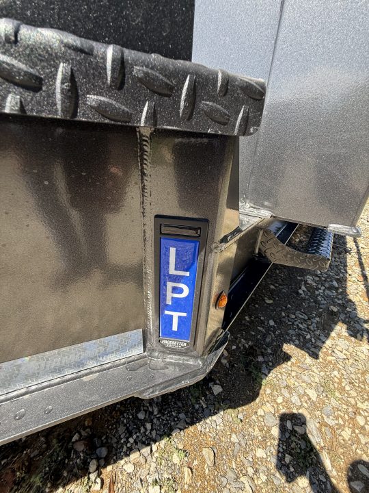 New 2027 Diamond C LPT 207 16’ Dump Trailer, PACESETTER EDITION, HYD JACK, HEAVY FENDERS, LONG ARM TARP, 15.5K GVWR