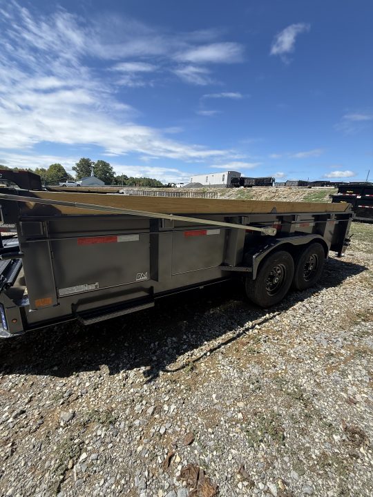 New 2027 Diamond C LPT 207 16’ Dump Trailer, PACESETTER EDITION, HYD JACK, HEAVY FENDERS, LONG ARM TARP, 15.5K GVWR