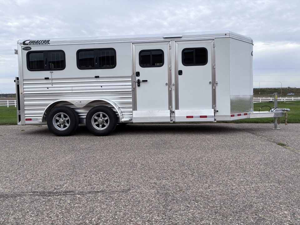 New 2027 Cimarron Trailers 6 Pen Showstar LX Stock Bumper Pull Pen Trailer