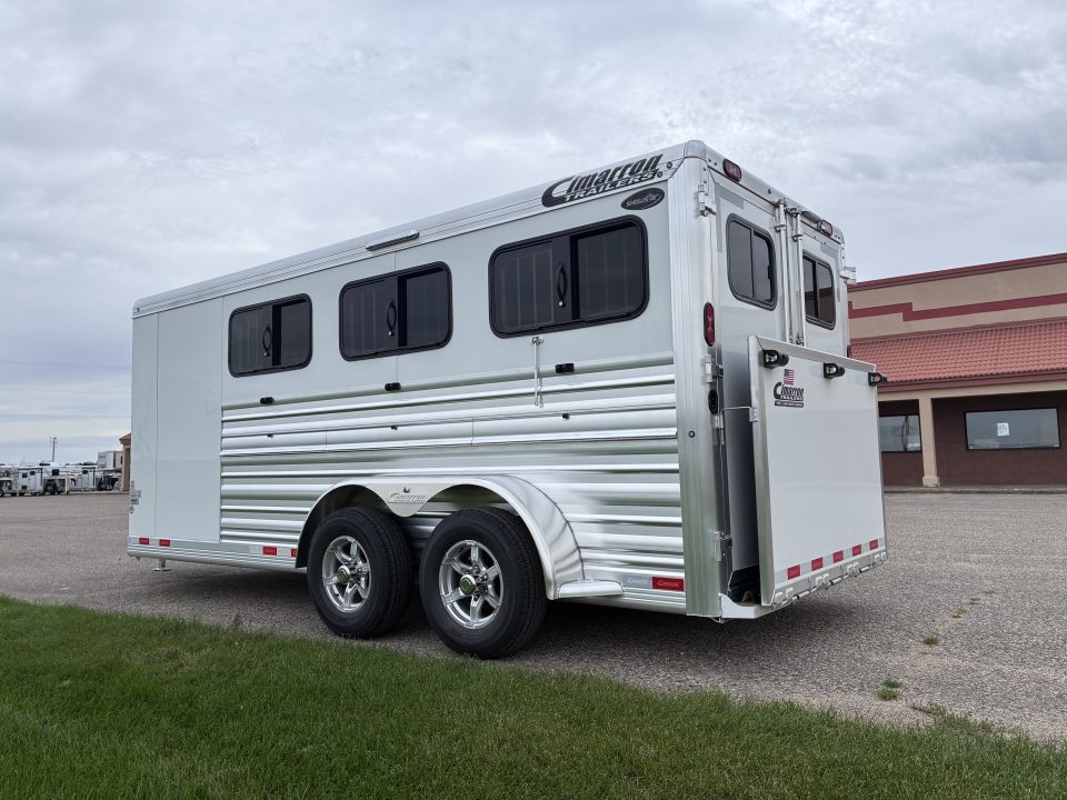 New 2027 Cimarron Trailers 6 Pen Showstar LX Stock Bumper Pull Pen Trailer