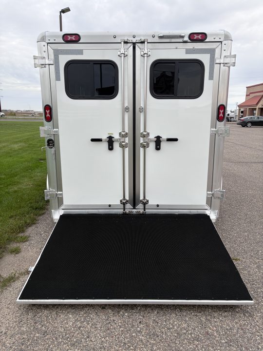 New 2027 Cimarron Trailers 6 Pen Showstar LX Stock Bumper Pull Pen Trailer