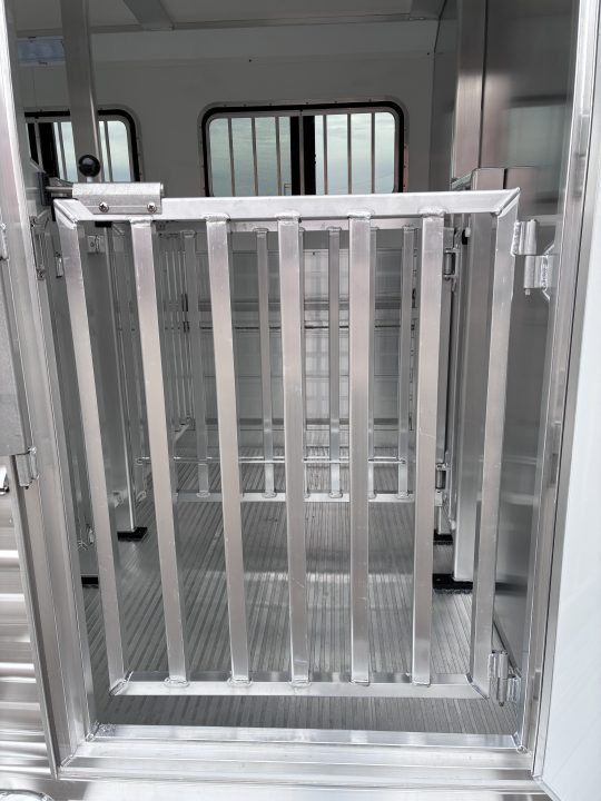 New 2027 Cimarron Trailers 6 Pen Showstar LX Stock Bumper Pull Pen Trailer