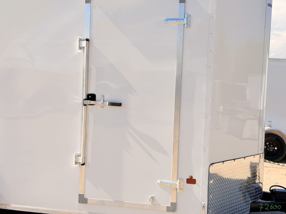 New 2027 Royal Cargo Trailers 7-16-1.5V Enclosed 7K GVWR
