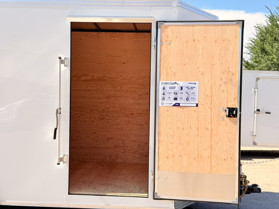 New 2027 Royal Cargo Trailers 7-16-1.5V Enclosed 7K GVWR