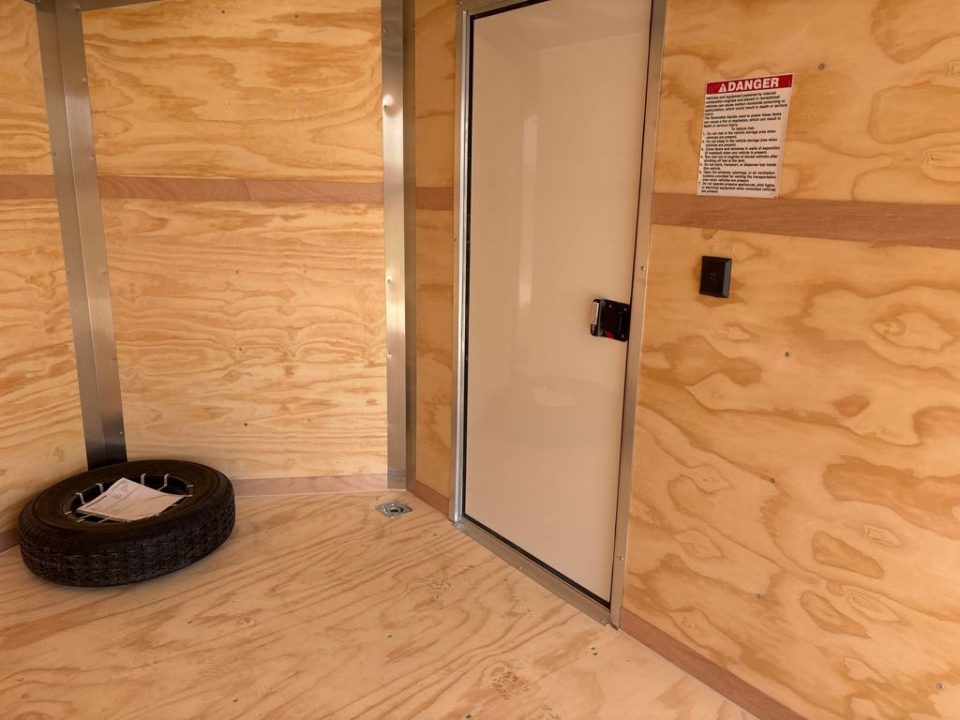 New 2027 United Trailers UJ-716TA35-8.5 Cargo / Enclosed Trailer
