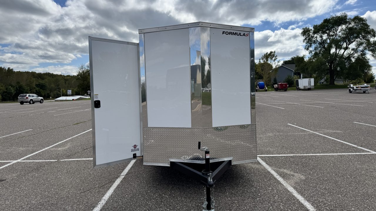 2026 Formula Trailers photo 9