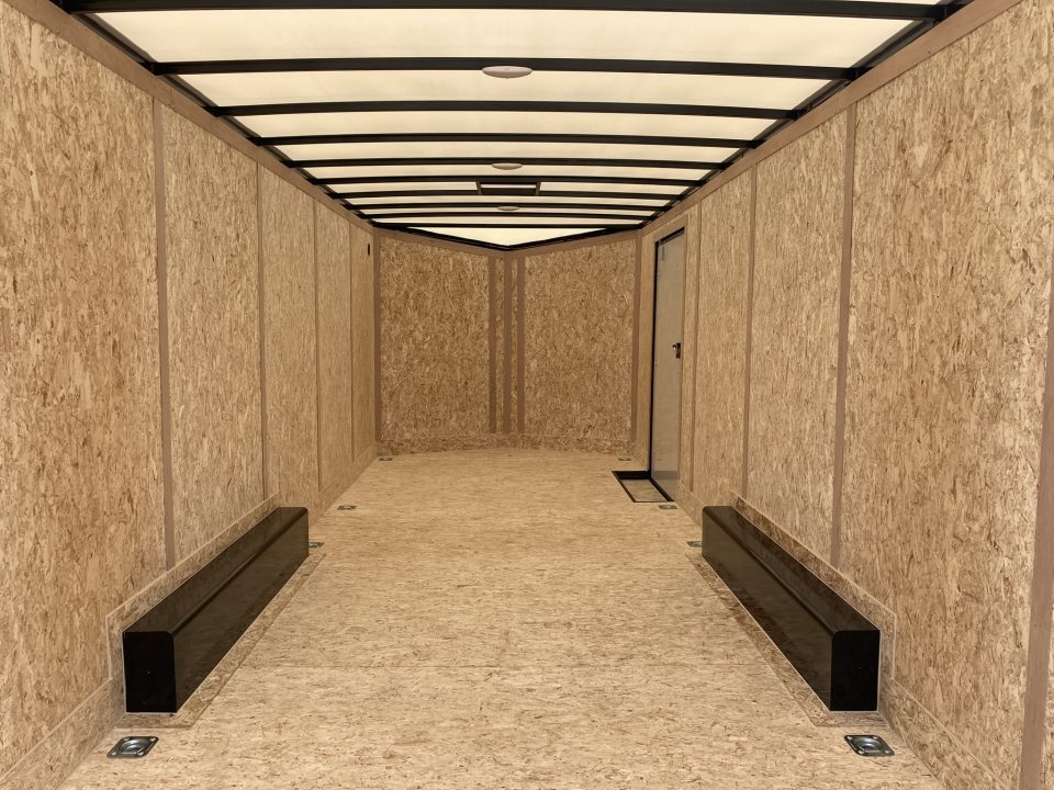 2027 Discovery photo 5