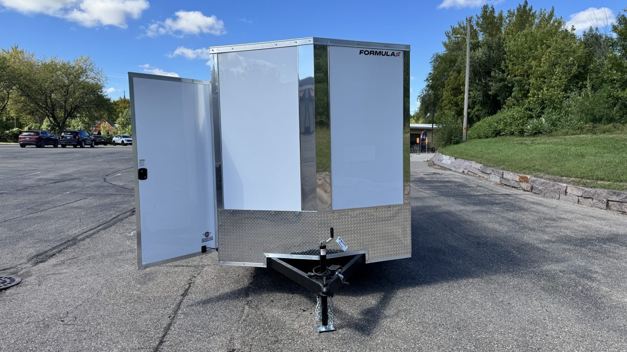 2026 Formula Trailers photo 9