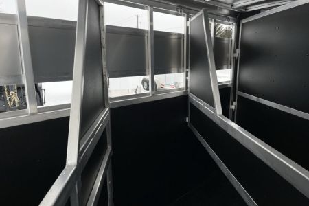 New 2026 Shadow White 3 Horse Bumperpull Slant Trailer / Livestock Trailer with Removable Dividers and Tack Room Horse Trailer