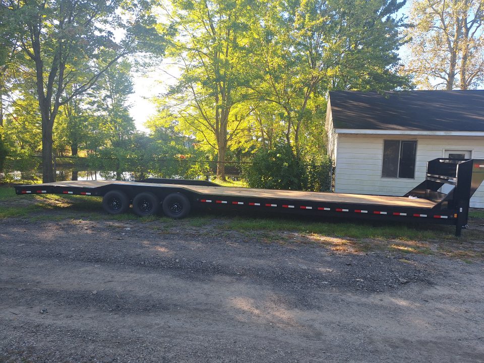New 2027 Load Trail 102x40 Gooseneck Triple Axle Car Trailer
