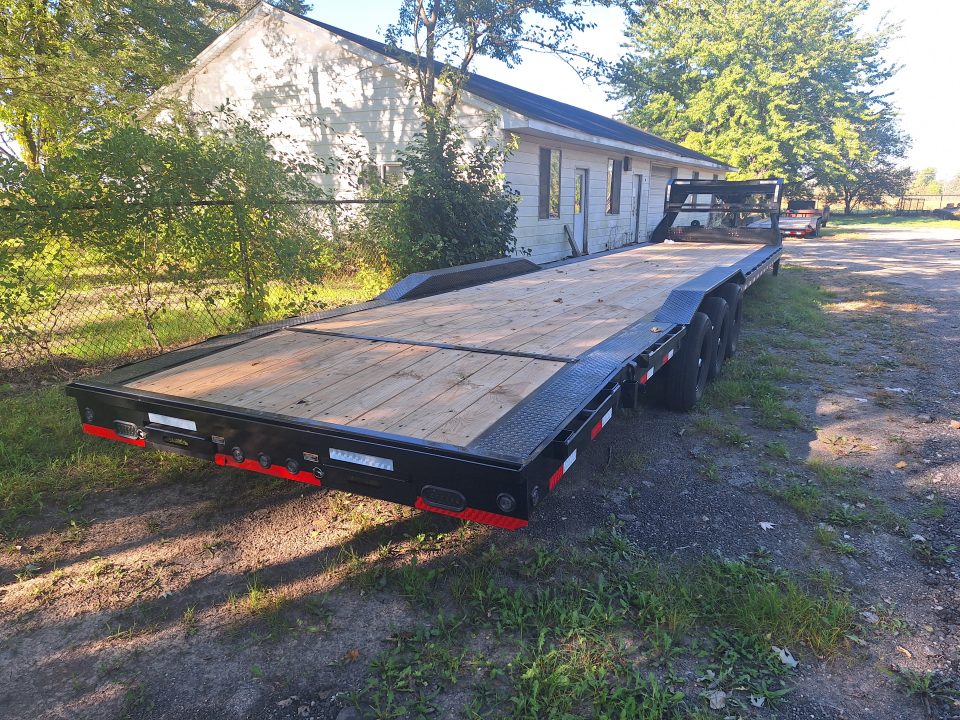 New 2027 Load Trail 102x40 Gooseneck Triple Axle Car Trailer