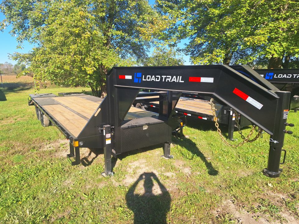 New 2027 Load Trail 102x28 Gooseneck Low Pro Deck Over Trailer W/Max Ramps