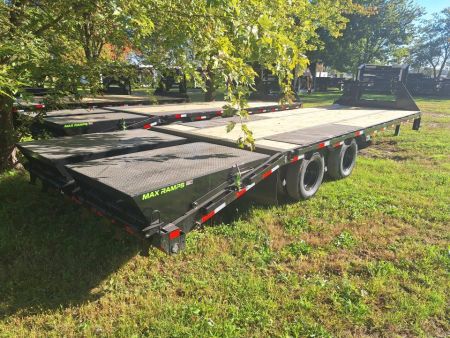 New 2027 Load Trail 102x28 Gooseneck Low Pro Deck Over Trailer W/Max Ramps