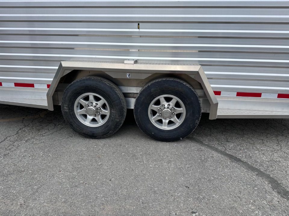 New 2027 EBY MAVERICK 24' Gooseneck Aluminum Stock Trailer w/ Rolling Gate