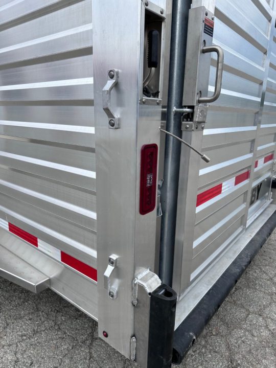 New 2027 EBY MAVERICK 24' Gooseneck Aluminum Stock Trailer w/ Rolling Gate