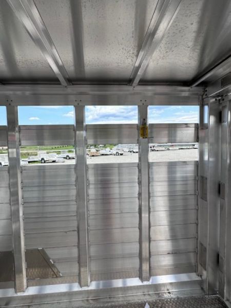 New 2027 EBY MAVERICK 24' Gooseneck Aluminum Stock Trailer w/ Rolling Gate