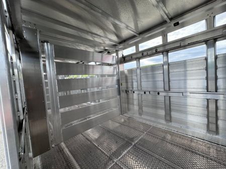 New 2027 EBY MAVERICK 24' Gooseneck Aluminum Stock Trailer w/ Rolling Gate