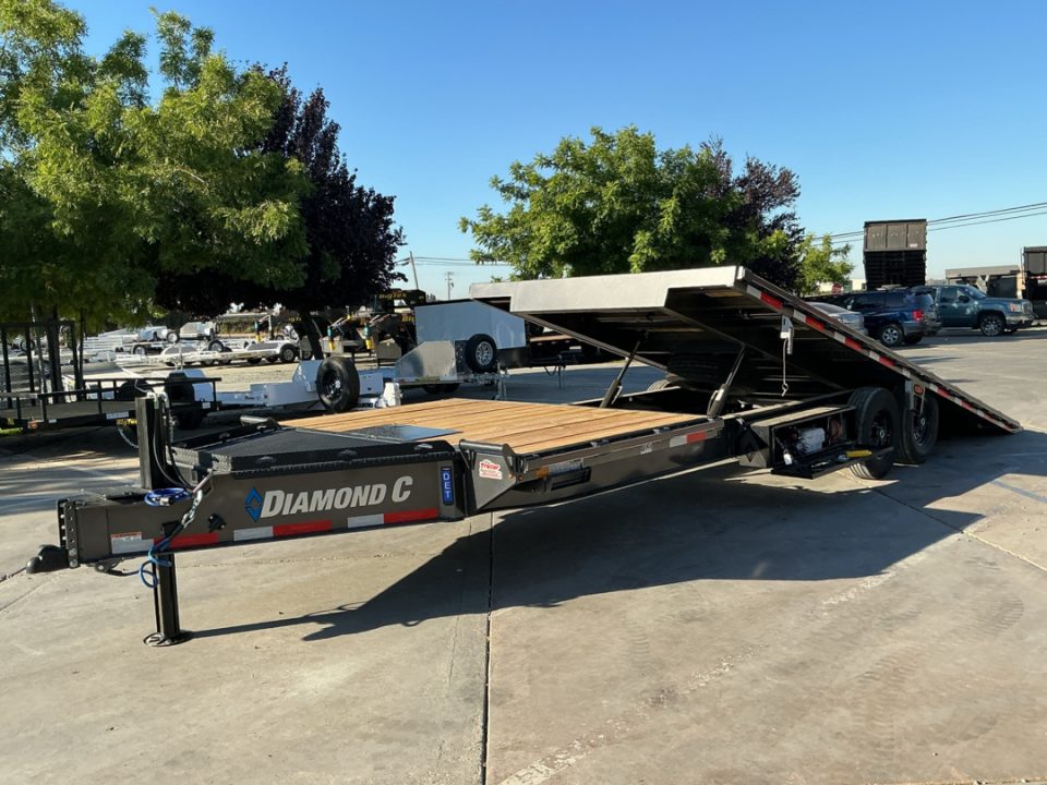 New 2027 Diamond C Trailers DET207L26X102 8.5FT X 26FT Tilt Trailer