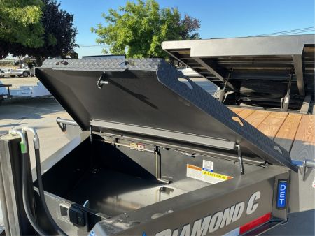 New 2027 Diamond C Trailers DET207L26X102 8.5FT X 26FT Tilt Trailer