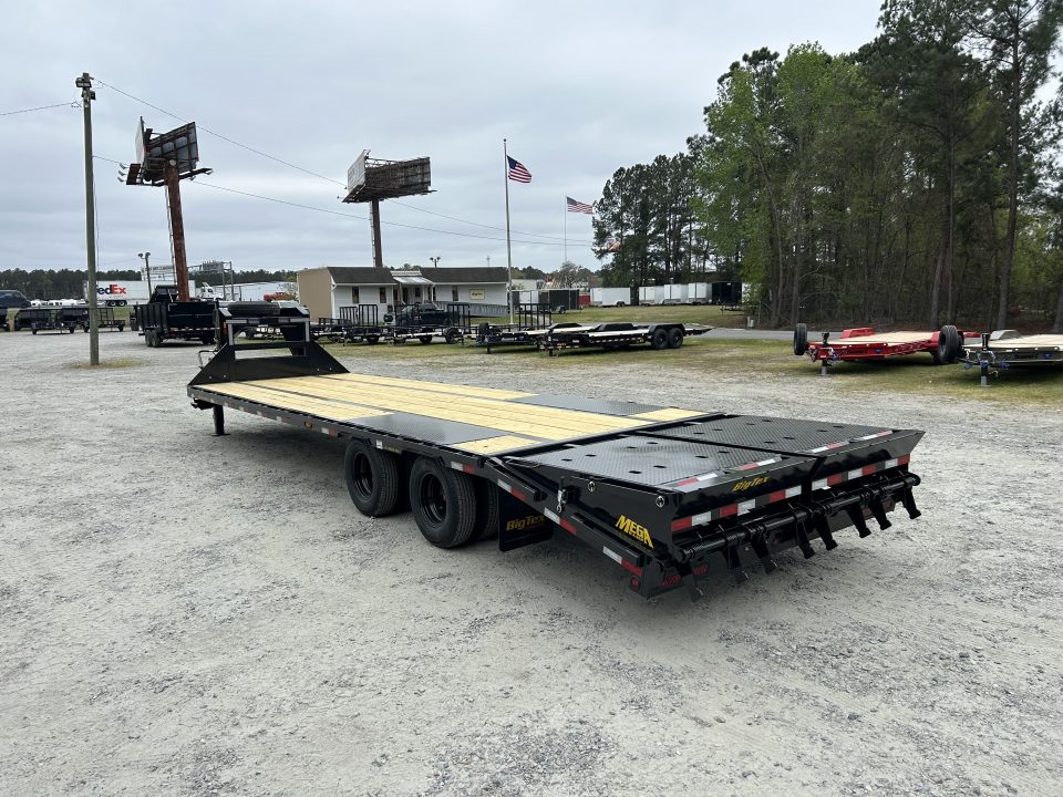 New 2027 Big Tex Trailers 22GN, 10-Ton Gooseneck, (25ft Deck + 5ft Dovetail ) 30ft Total with Mega Ramps