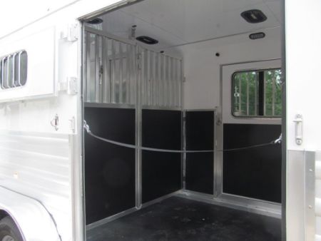 New Shadow 4 Horse Head to Head w/ DR Horse Trailer