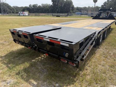 New 2027 Diamond C FMAX212 GOOSENECK TRAILER 25+5 MAX RAPS aluminum outer rims,