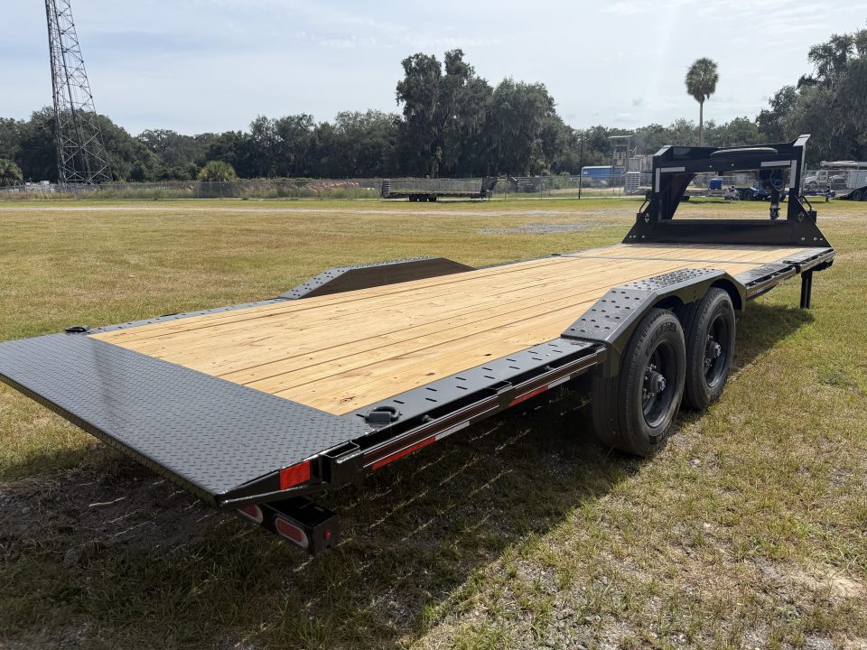 New 2027 DIAMOND C HXD210-GN TILT TRAILER; ABS BRAKES; DRIVE OVER FENDER DUAL 20K HYDRO JACKS