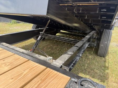 New 2027 DIAMOND C HXD210-GN TILT TRAILER; ABS BRAKES; DRIVE OVER FENDER DUAL 20K HYDRO JACKS