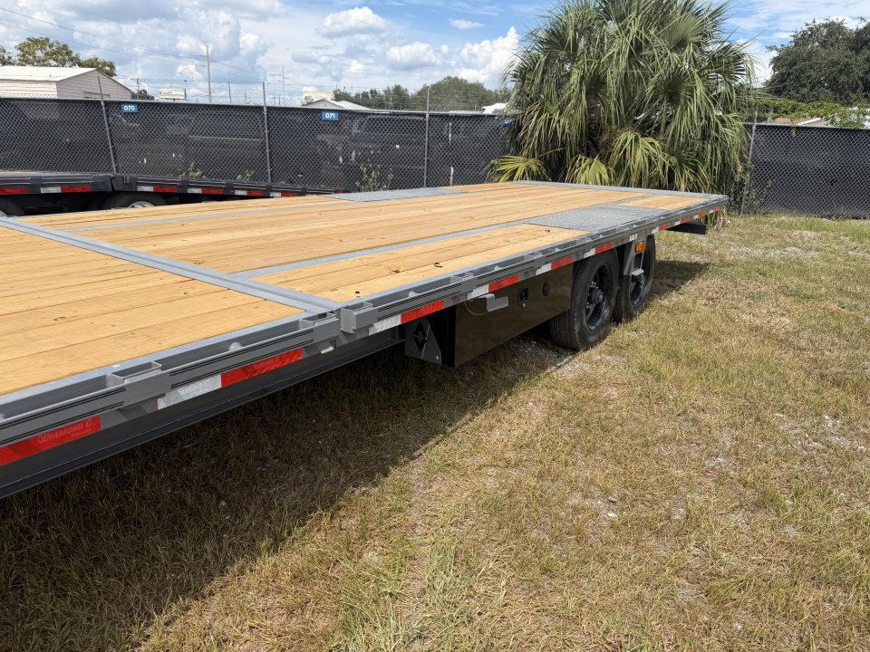 New 2027 DIAMOND C DET210GN TILT TRAILER; 26’X 102”; 20K DUAL HYDRO JACKS; HYDRO TILT; ABS BRAKES