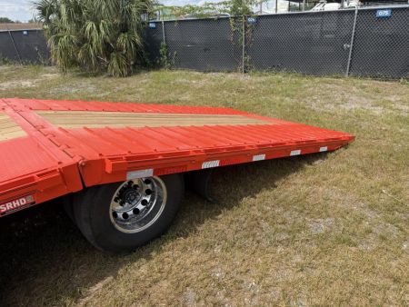 New 2027 Diamond C FMAX210 GOOSENECK TRAILER ***ABS BRAKES*** HYDRO JACKS & DOVE ALUMINUM OUTER RIMS