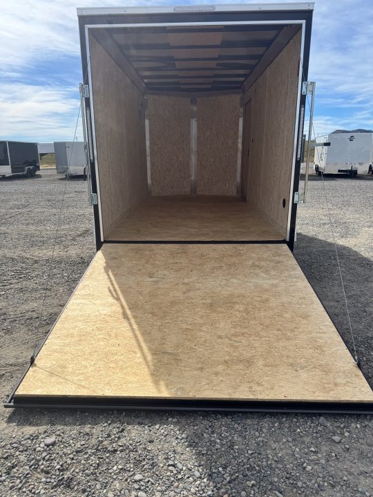 2027 Formula Trailers photo 4