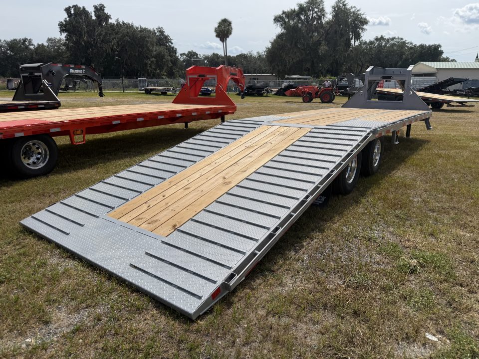 New 2027 Diamond C FMAX212 GOOSENECK TRAILER *** ABS BRAKES*** HYDRO JACKS & DOVE ALUMINUM OUTER RIMS