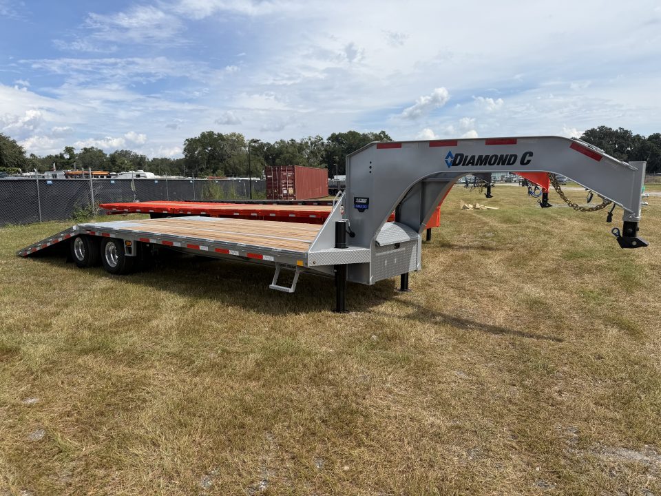 New 2027 Diamond C FMAX212 GOOSENECK TRAILER *** ABS BRAKES*** HYDRO JACKS & DOVE ALUMINUM OUTER RIMS