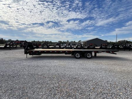 New 2027 MAXXD Hydraulic Dovetail Gooseneck Trailer | 34' x 102' 30K GVWR