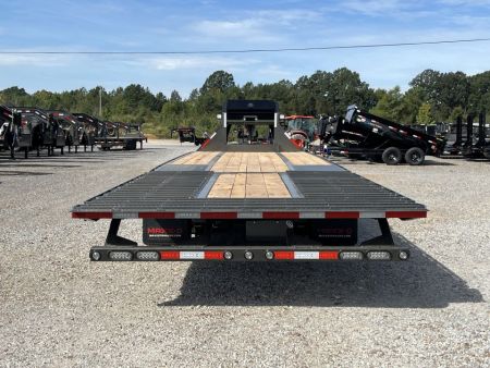 New 2027 MAXXD 102"X34' 30K Hydraulic Dovetail Gooseneck Trailer | OAK FLOOR