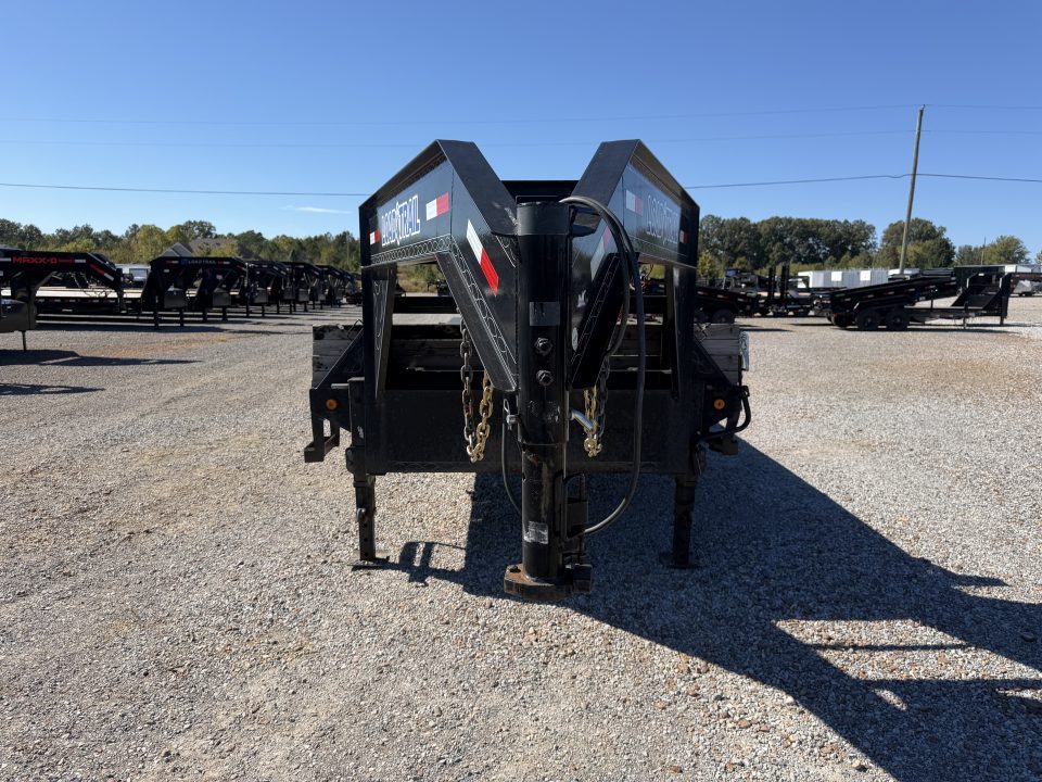 Used 2022 Load Trail 102"x30' 14k Gooseneck Flatbed Trailer