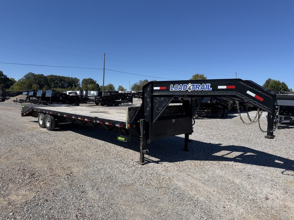Used 2022 Load Trail 102"x30' 14k Gooseneck Flatbed Trailer