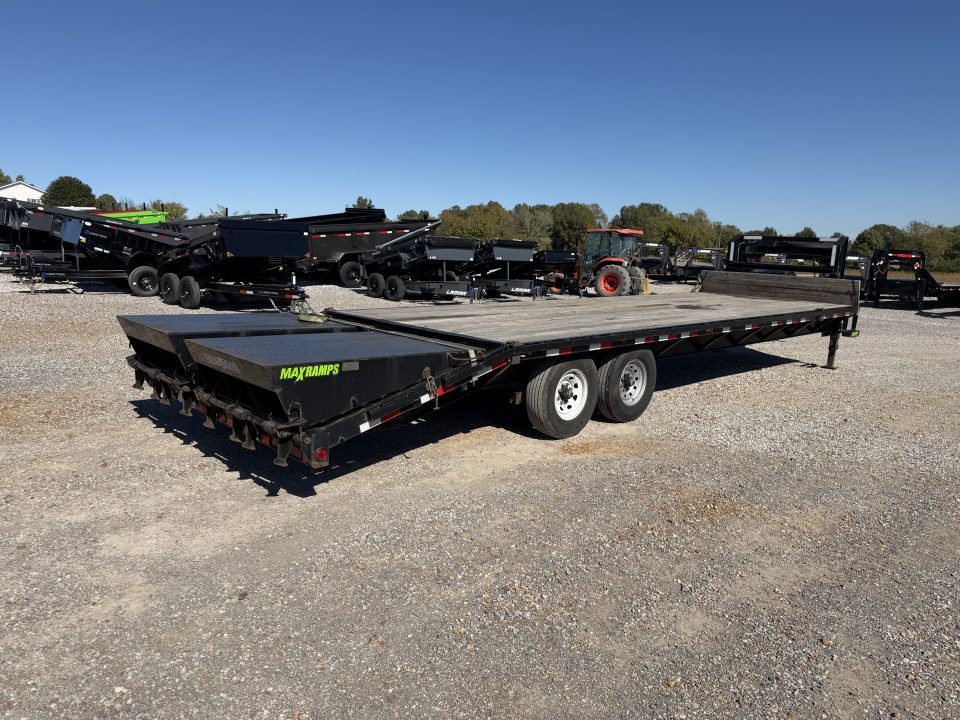 Used 2022 Load Trail 102"x30' 14k Gooseneck Flatbed Trailer