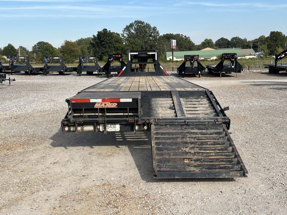 Used 2019 MAXXD 102"X32' 40K Gooseneck Flatbed Trailer