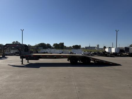 New 2027 MAXX-D 102 X 32 YDX Gooseneck Hydraulic Dovetail Trailer