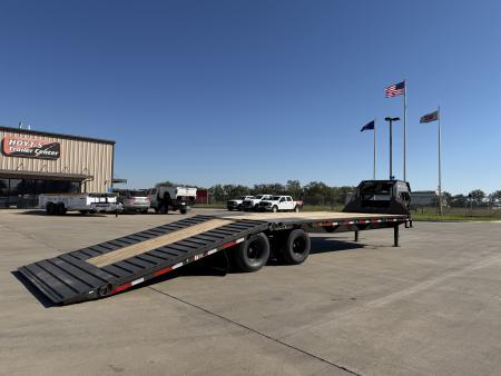 New 2027 MAXX-D 102 X 32 YDX Gooseneck Hydraulic Dovetail Trailer