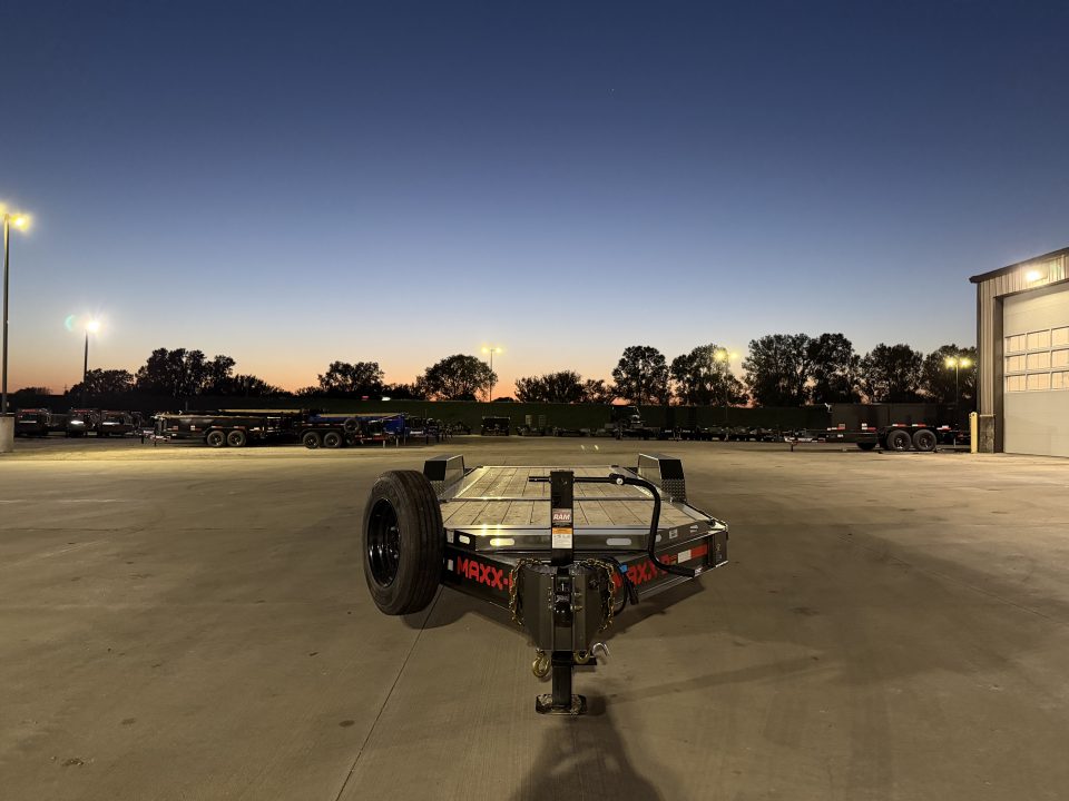 2027 MAXXD photo 3