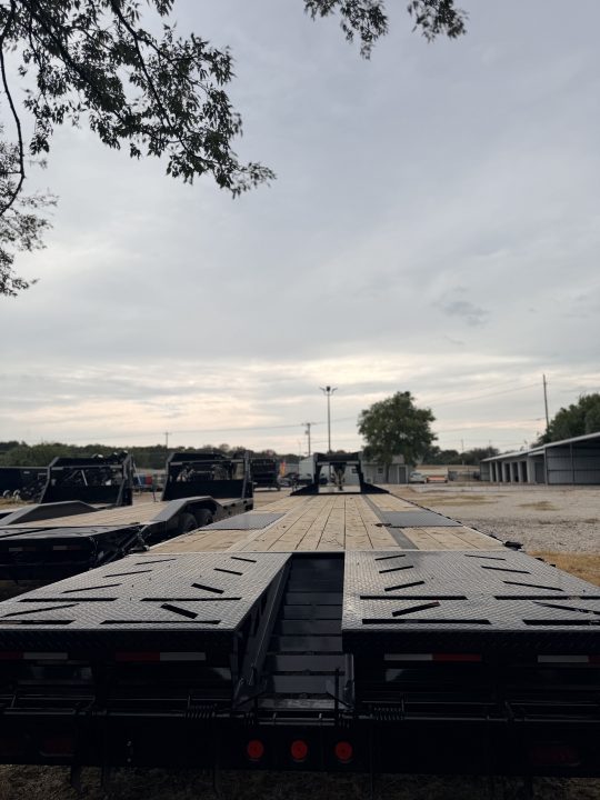 New 2027 Norstar FXG 102x40 Equipment Trailer