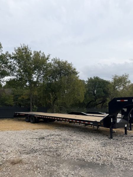 New 2027 Norstar FXG 102x40 Equipment Trailer