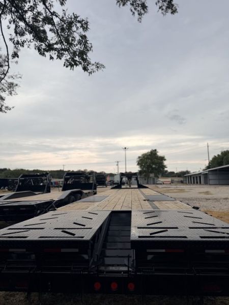 New 2027 Norstar FXG 102x40 Equipment Trailer