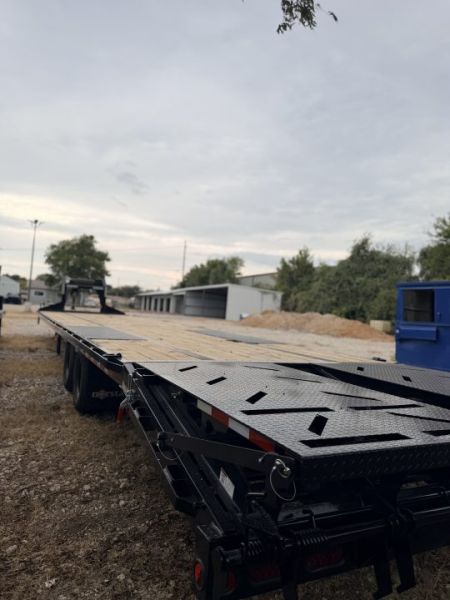 New 2027 Norstar FXG 102x40 Equipment Trailer
