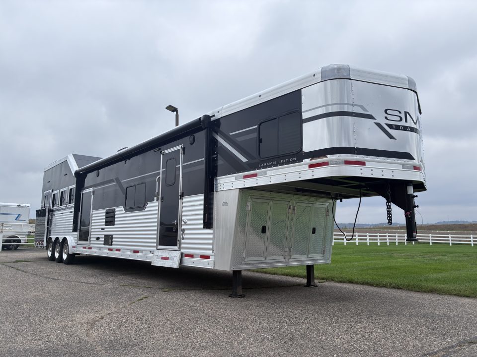 Used 2026 SMC Laramie 4H 17'LQ Horse Trailer