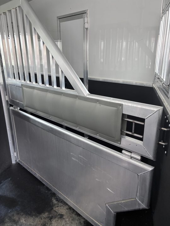 Used 2026 SMC Laramie 4H 17'LQ Horse Trailer