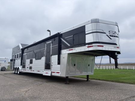 Used 2026 SMC Laramie 4H 17'LQ Horse Trailer