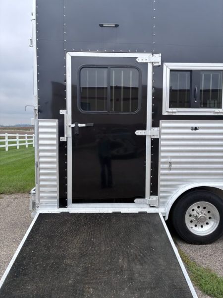 Used 2026 SMC Laramie 4H 17'LQ Horse Trailer